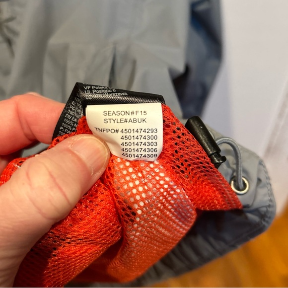 Women’s The North Face rain jacket, size medium. Gray & orange. Excellent - Picture 5 of 7